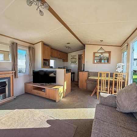 Lovely 6 Berth Caravan For Hire At Manor Park In Hunstanton Norfolk Ref 23044S 外观 照片