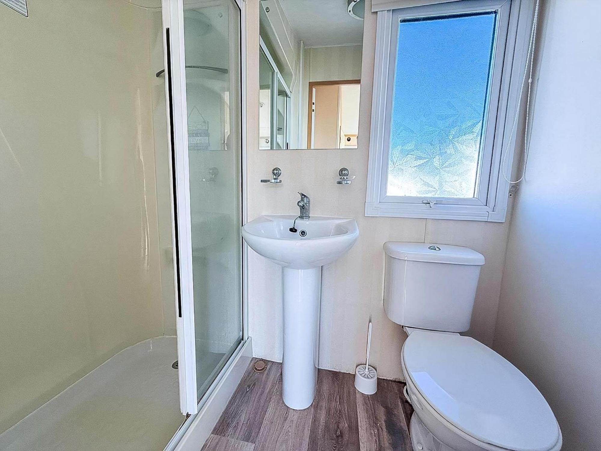 Lovely 6 Berth Caravan For Hire At Manor Park In Hunstanton Norfolk Ref 23044S 外观 照片