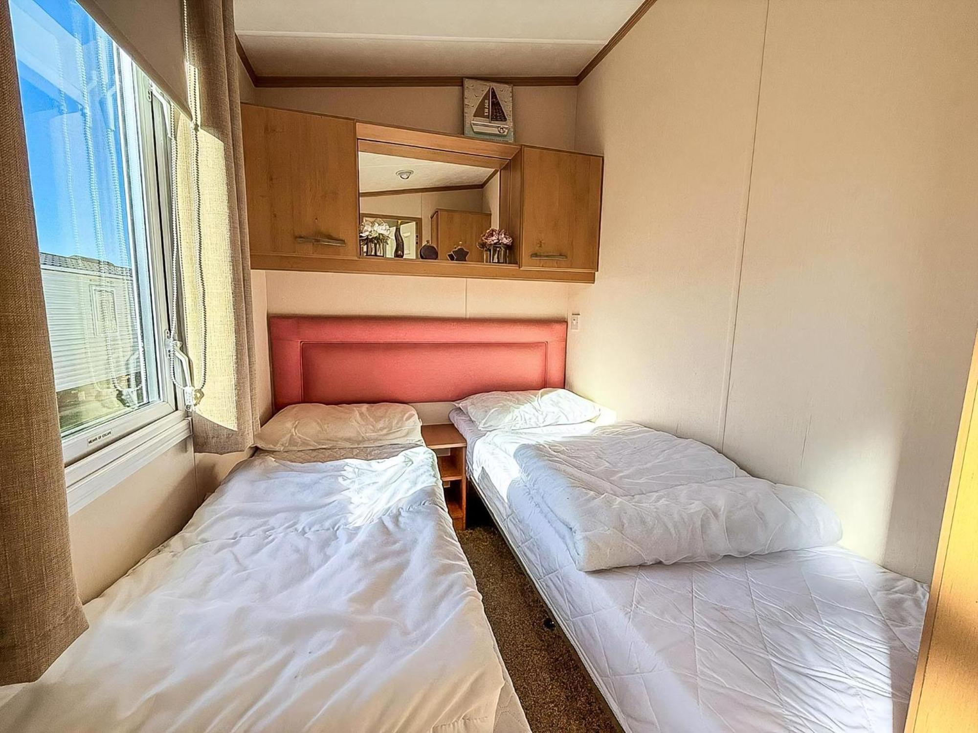 Lovely 6 Berth Caravan For Hire At Manor Park In Hunstanton Norfolk Ref 23044S 外观 照片